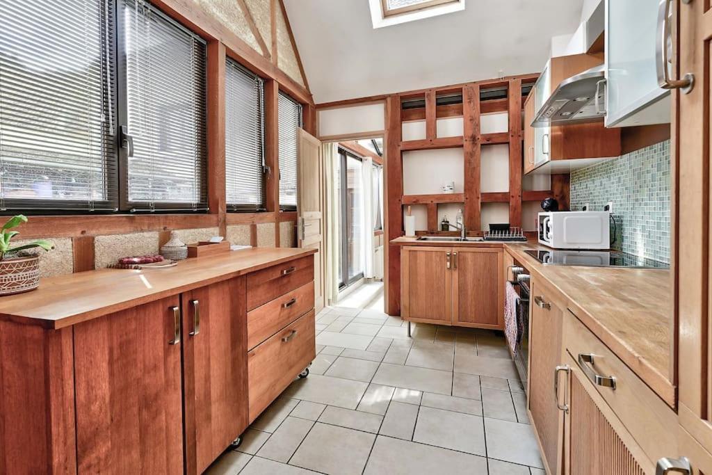 Maison De Ville Spacieuse Et Calme En Plein Coeur D'อาเมียงส์ ภายนอก รูปภาพ